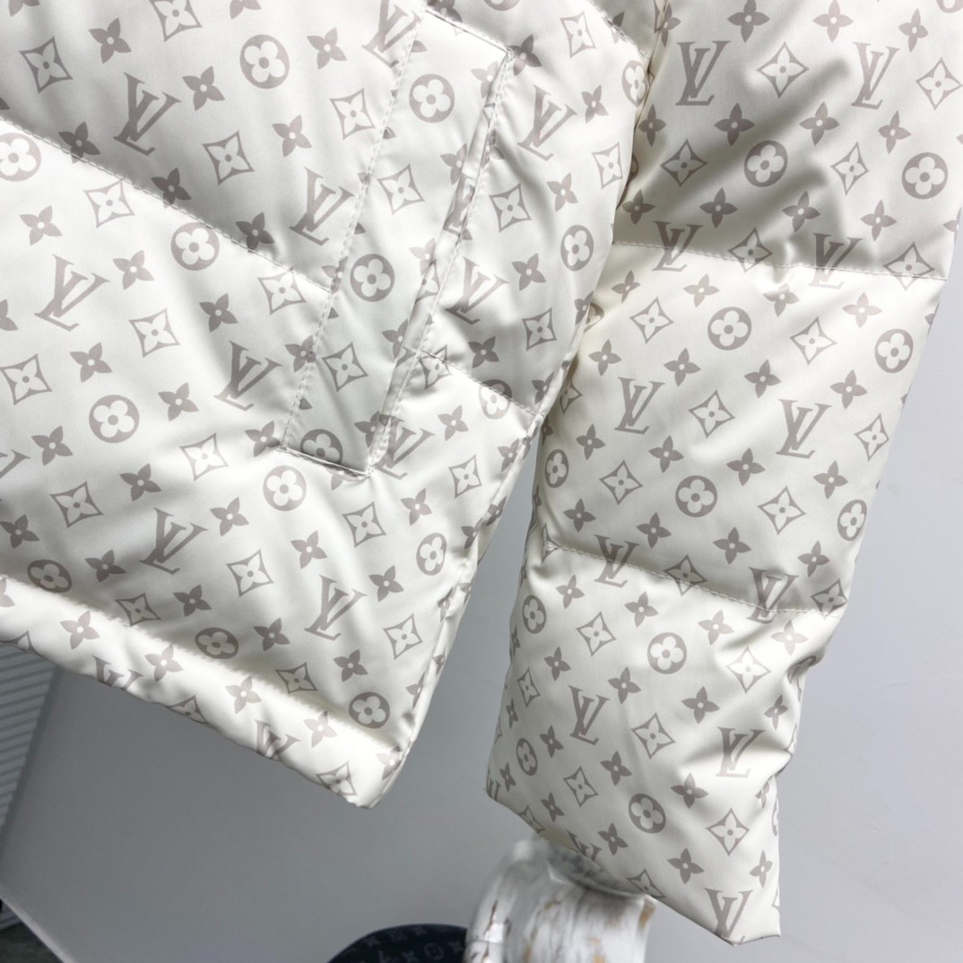 082 047#101-LV-Clothes-01-2024SS