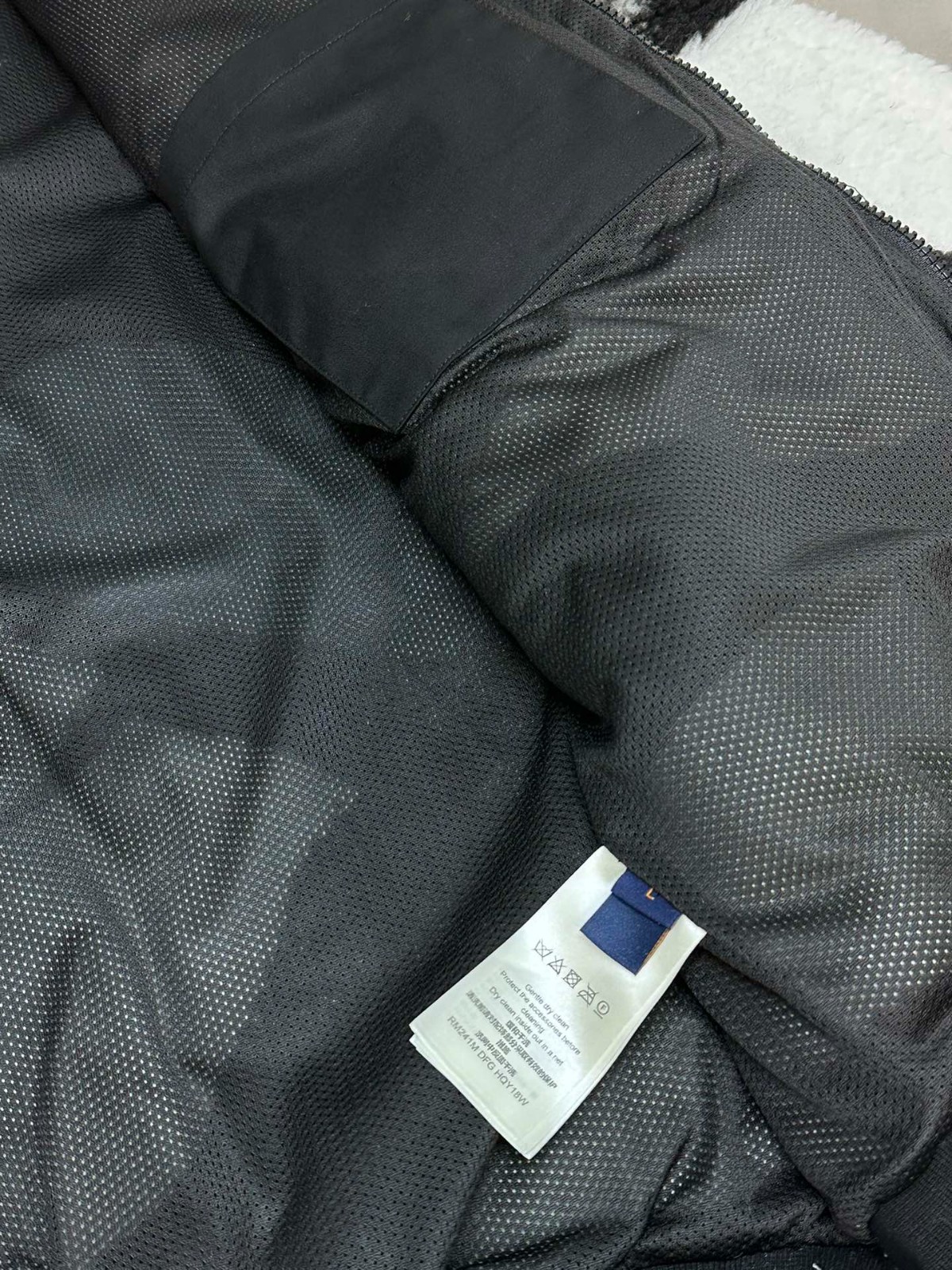080 045#101-LV-Clothes-01-2024SS