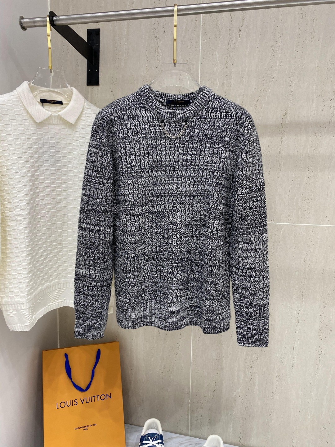 079 044#101-LV-Clothes-01-2024SS