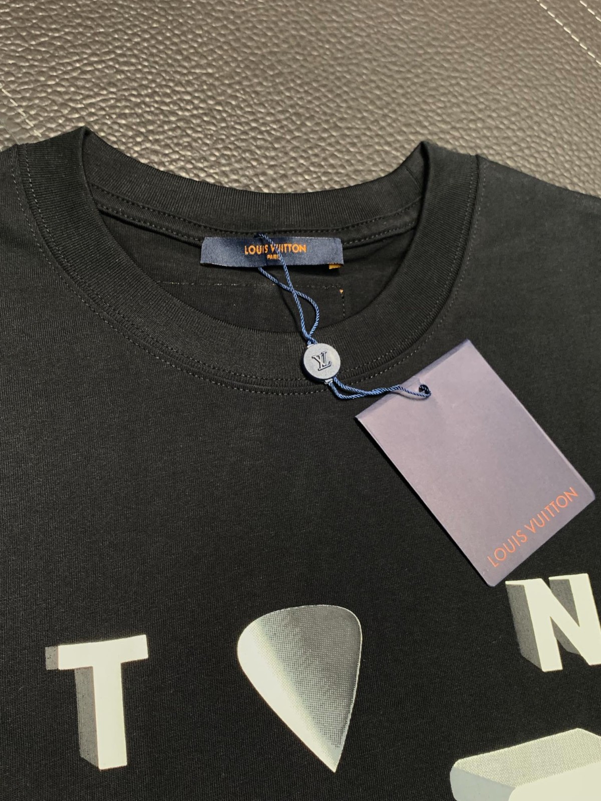 064 029#101-LV-Clothes-01-2024SS