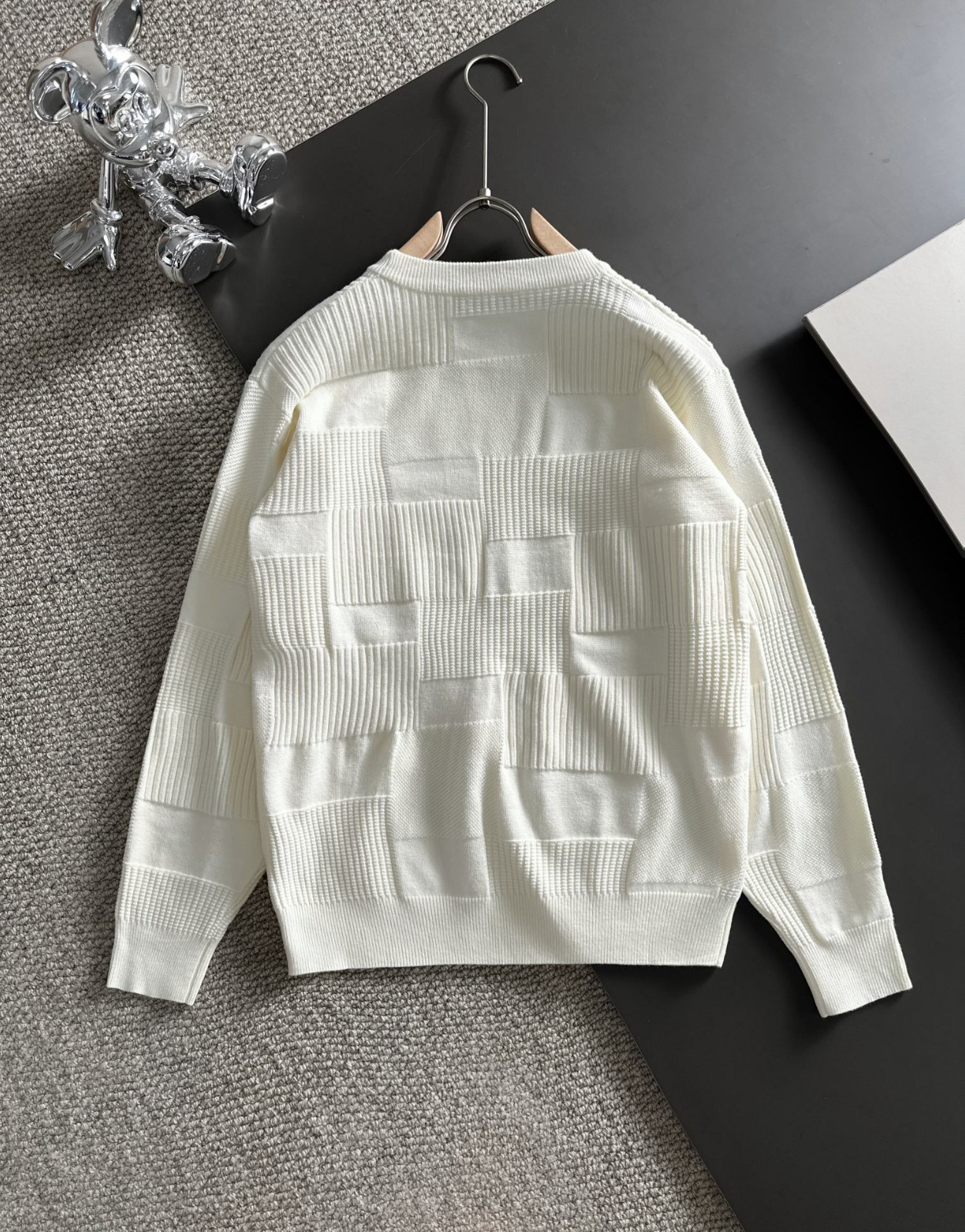 058 023#101-LV-Clothes-01-2024SS