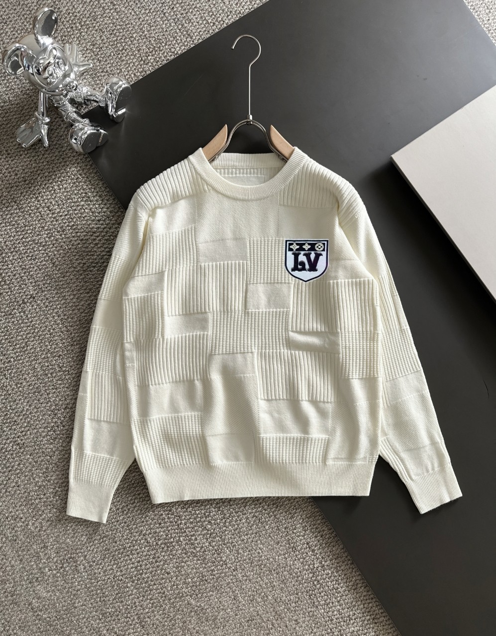 058 023#101-LV-Clothes-01-2024SS