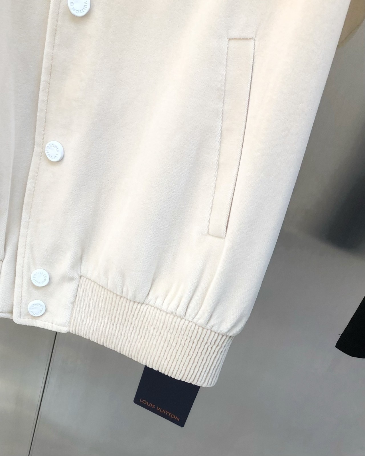 055 020#101-LV-Clothes-01-2024SS