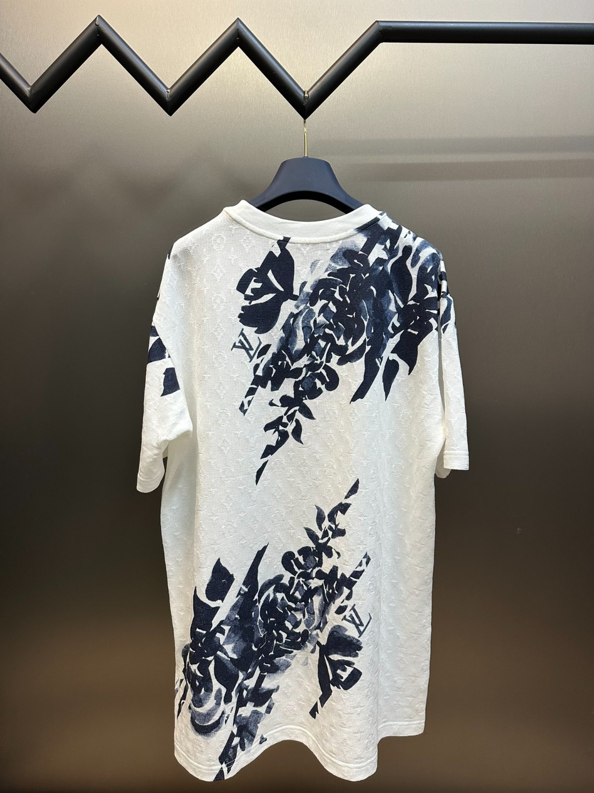 033 033#101-LV-Clothes-02-2024SS
