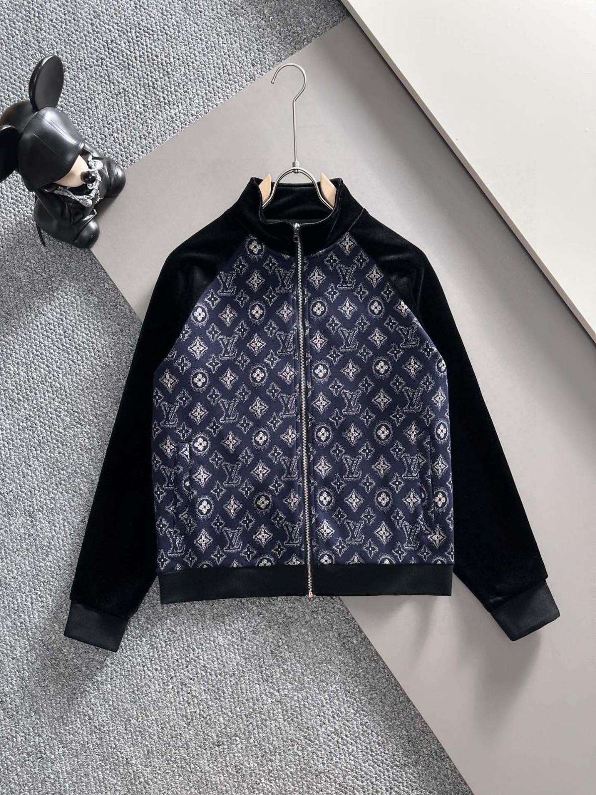 012 012#101-LV-Clothes-02-2024SS