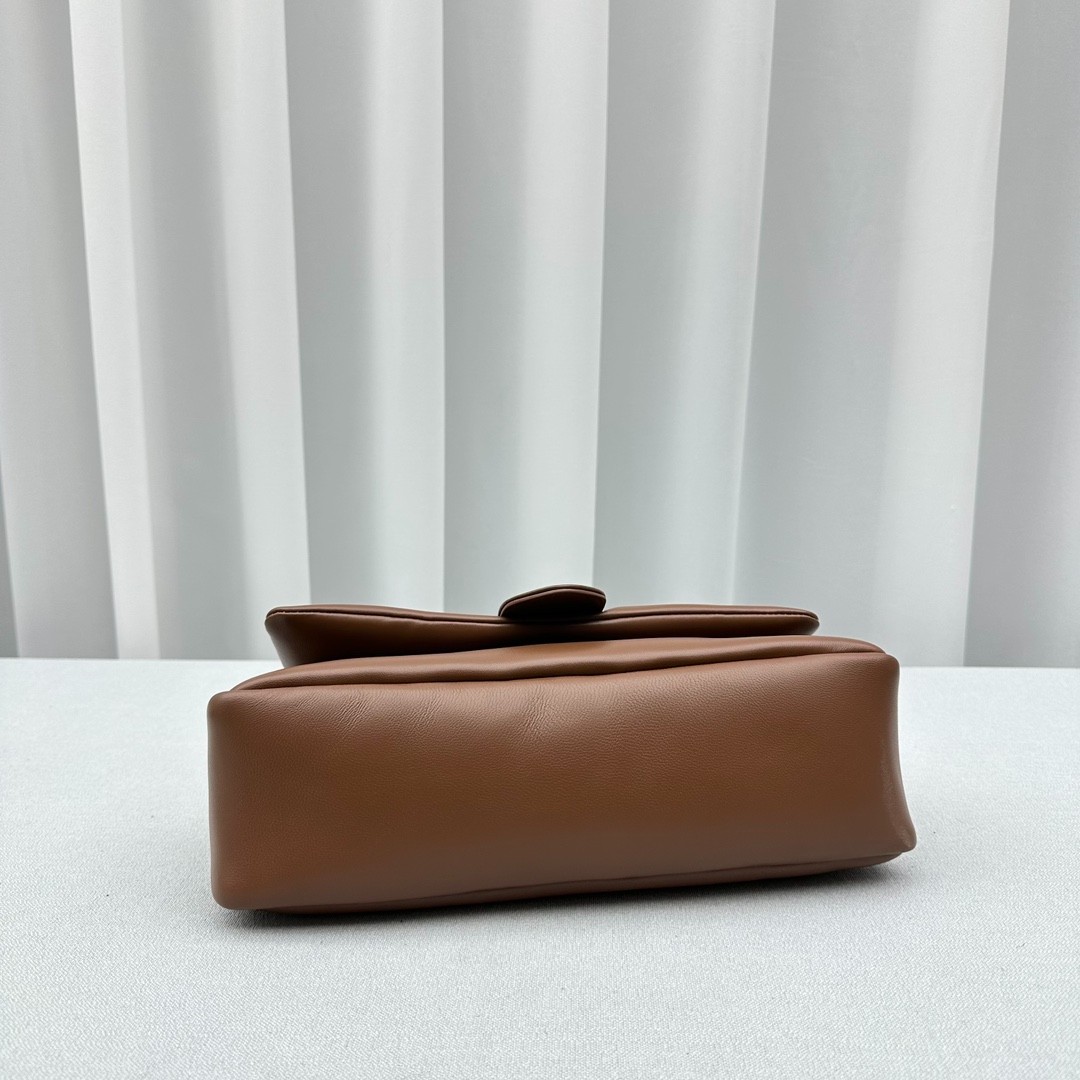 102 98123261 （30x14x8cm）