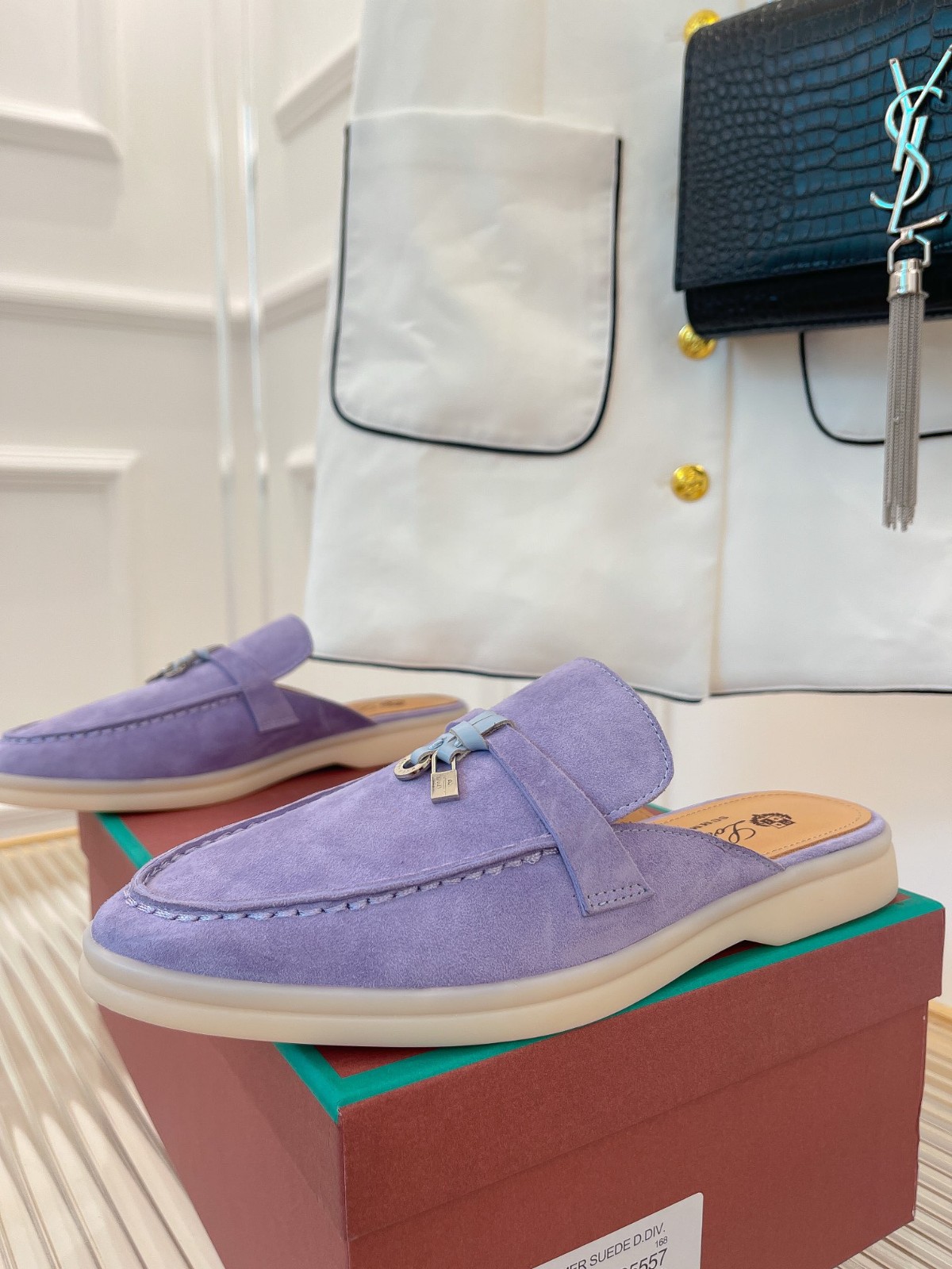 261 31123106 SIZE 35-41