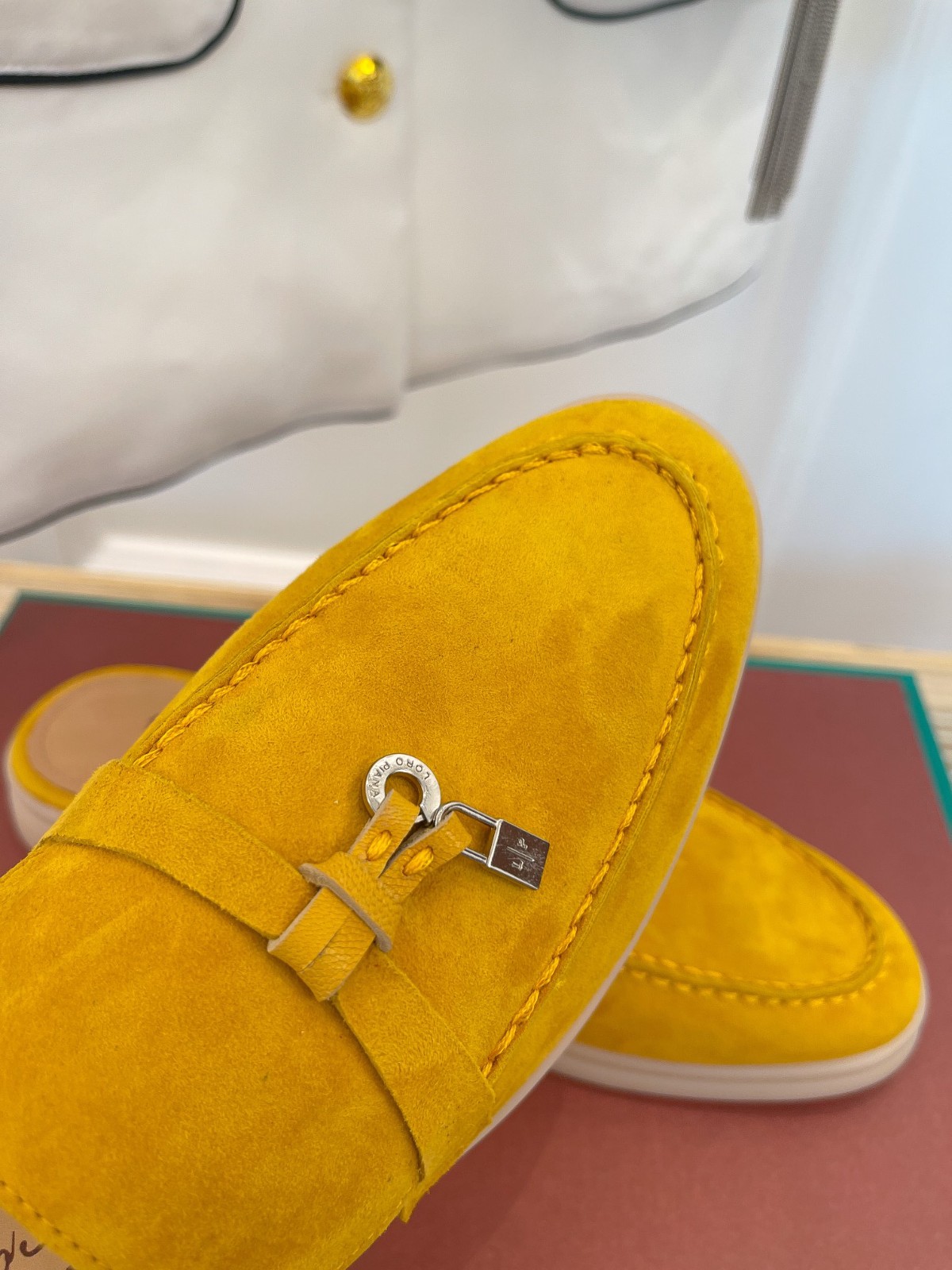 260 31123106 SIZE 35-41