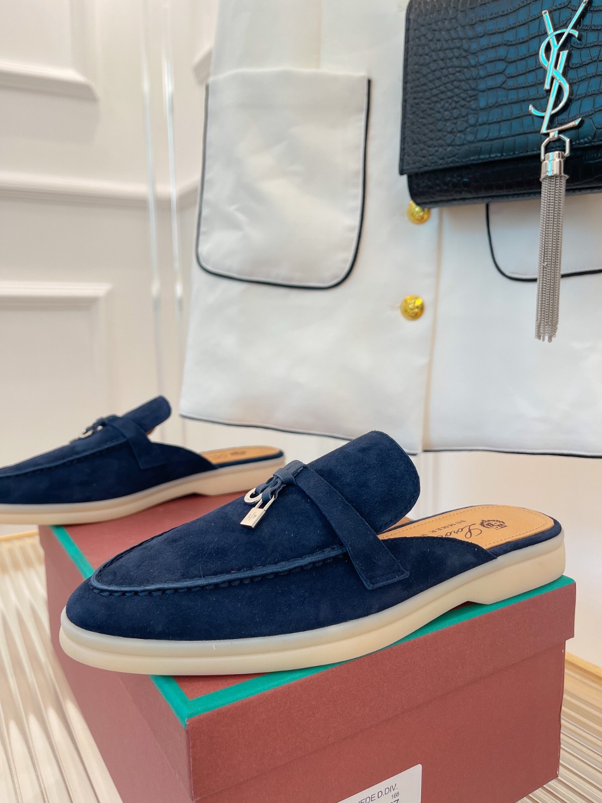 258 31123106 SIZE 35-41