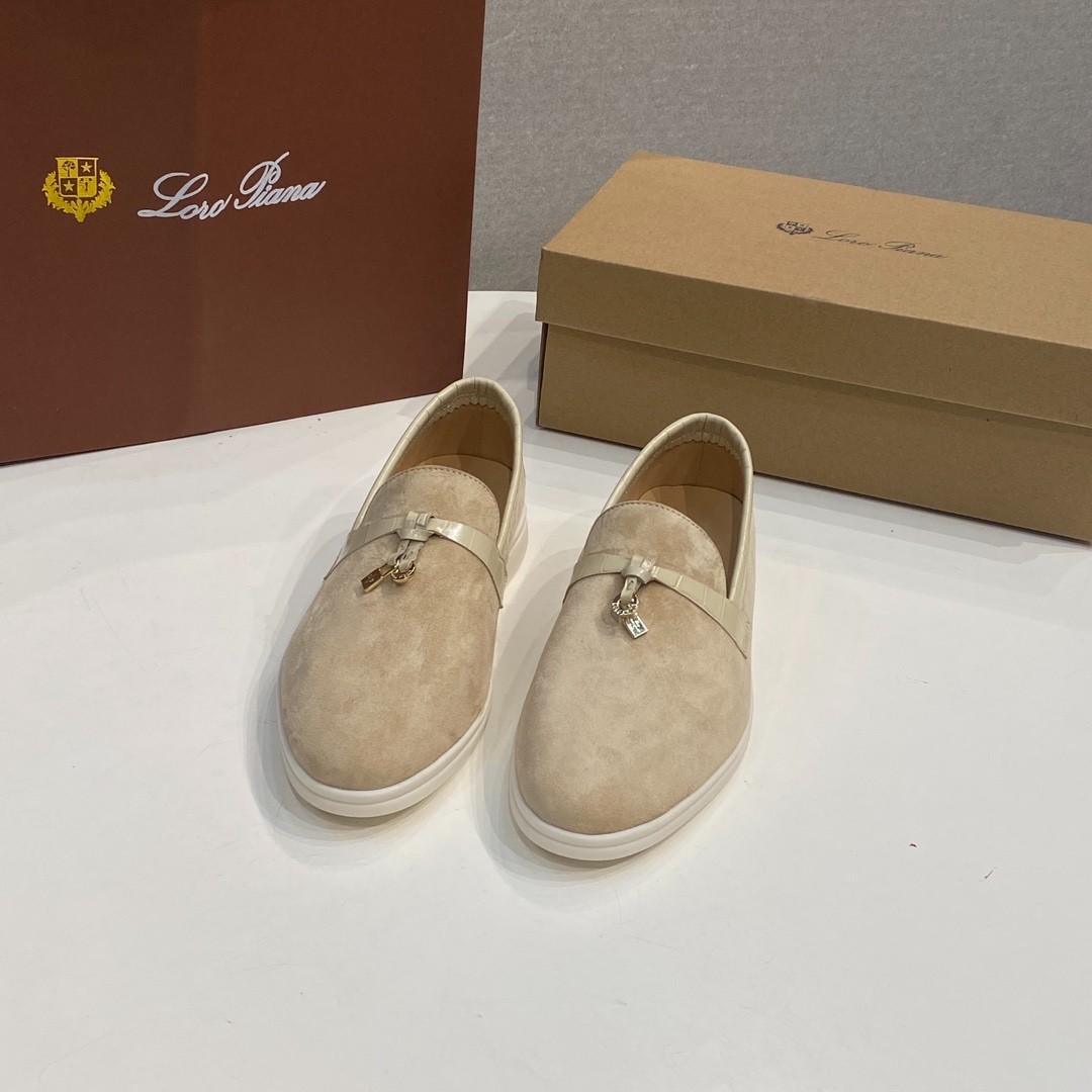 235 34123113 SIZE 35-42