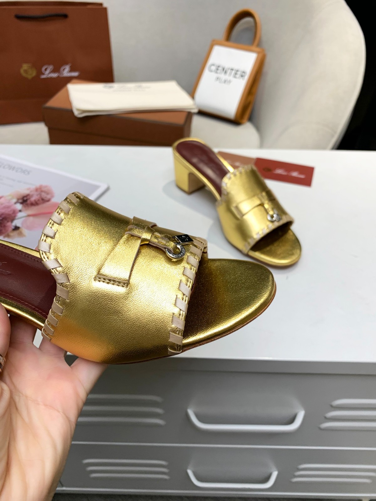 213 SIZE 35-42
