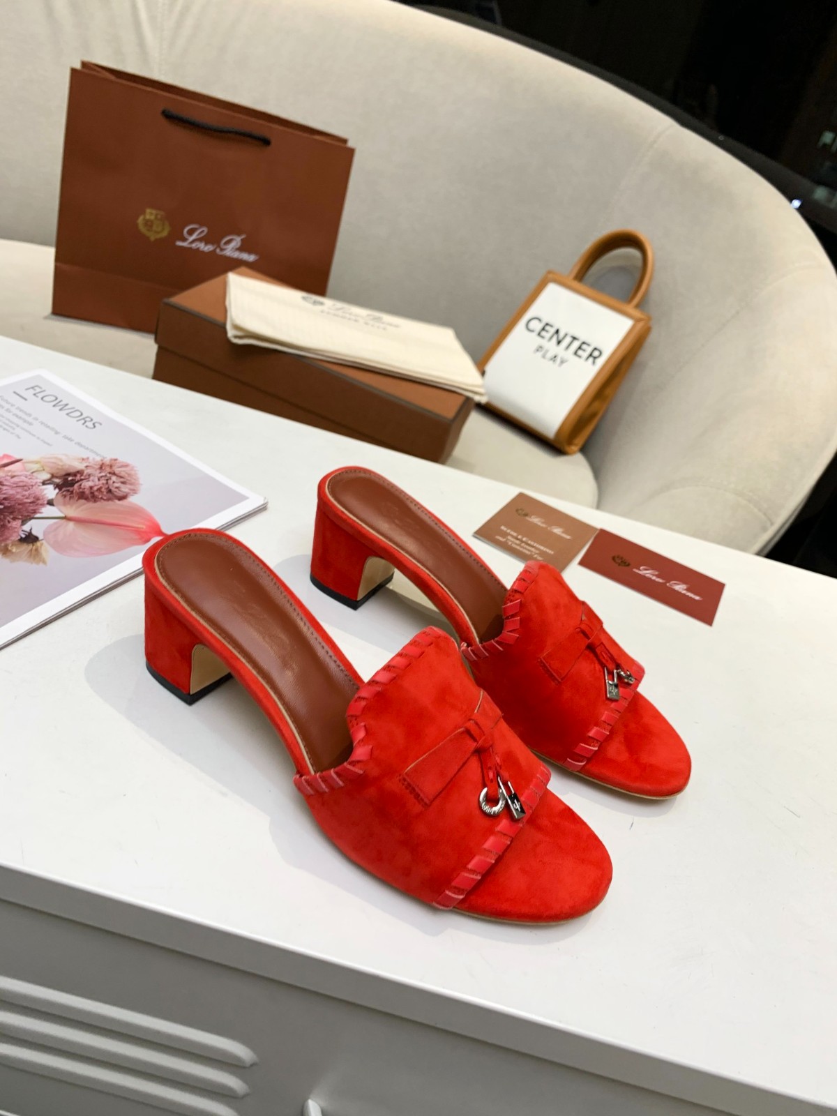 210 SIZE 35-42