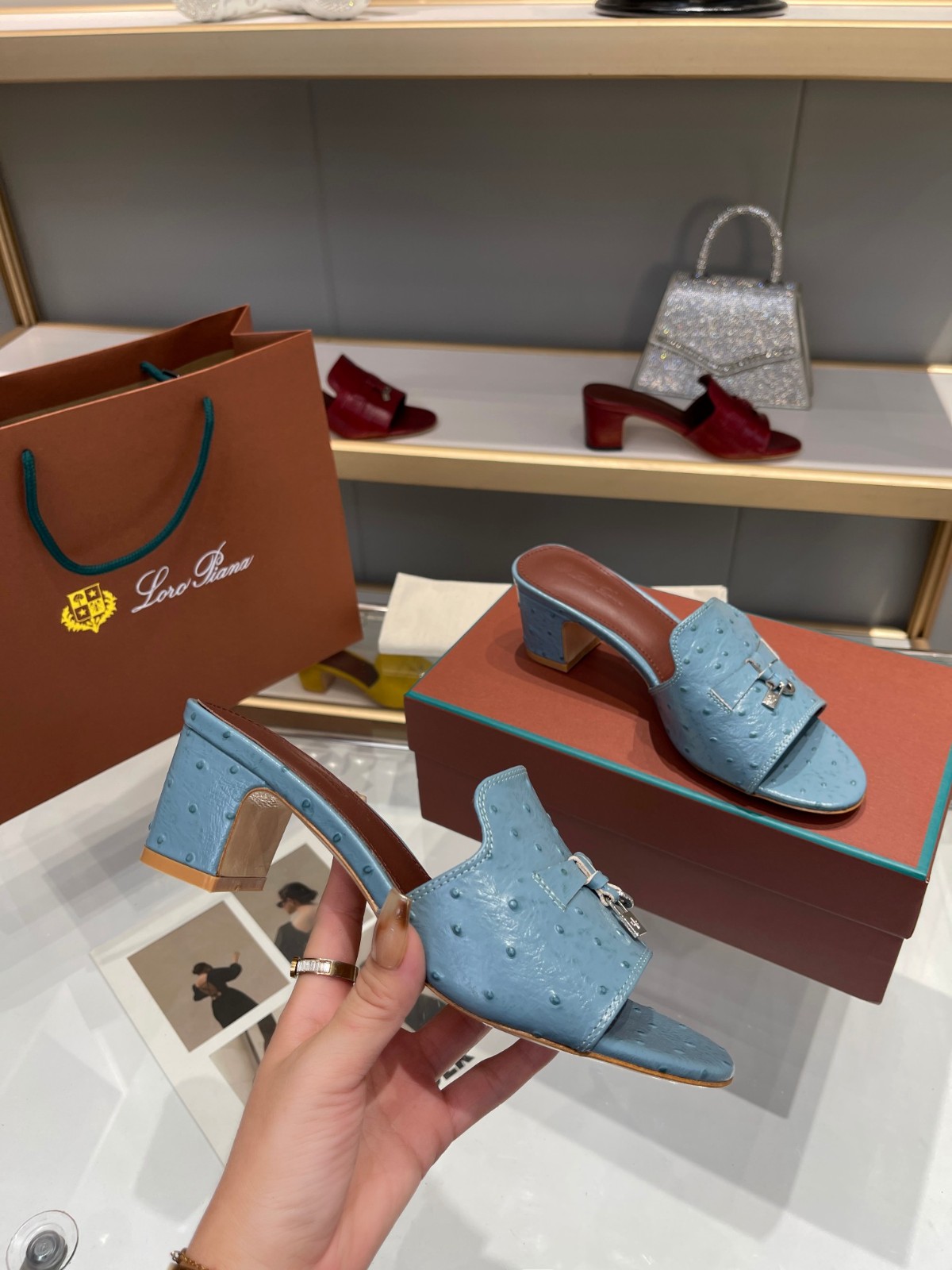 205 SIZE 35-42
