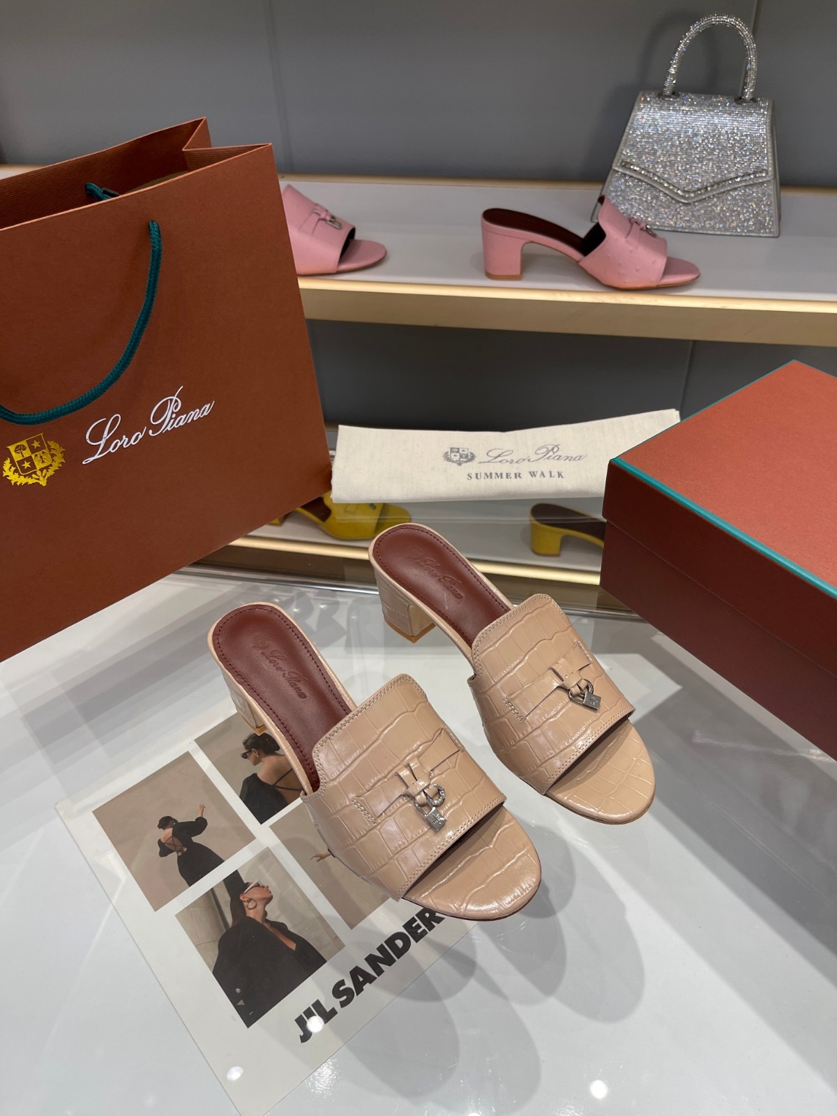 199 SIZE 35-42