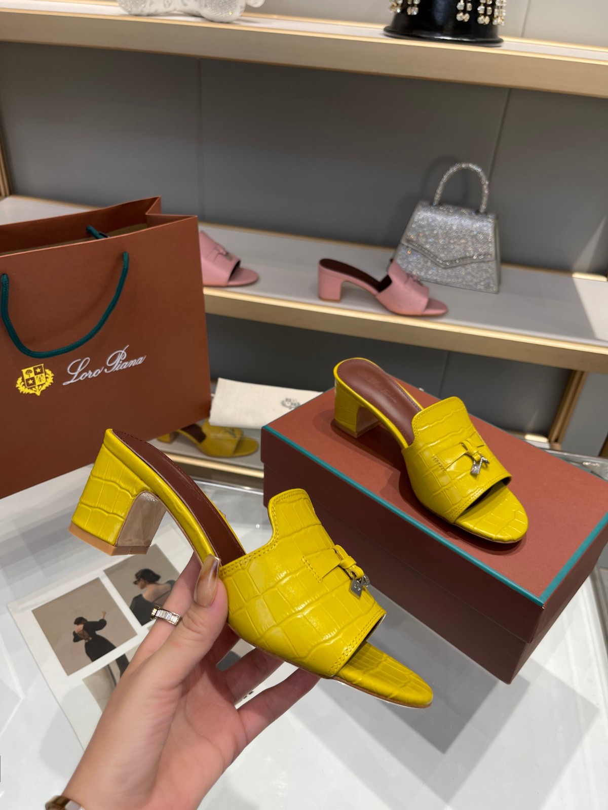 197 SIZE 35-42