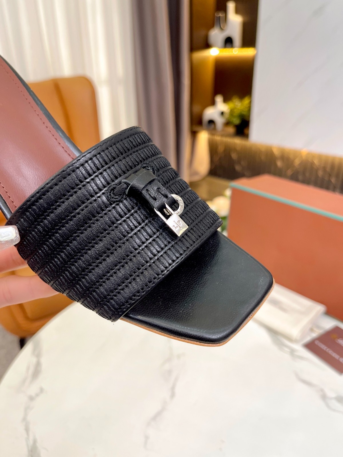 185 32123109 SIZE 35-42