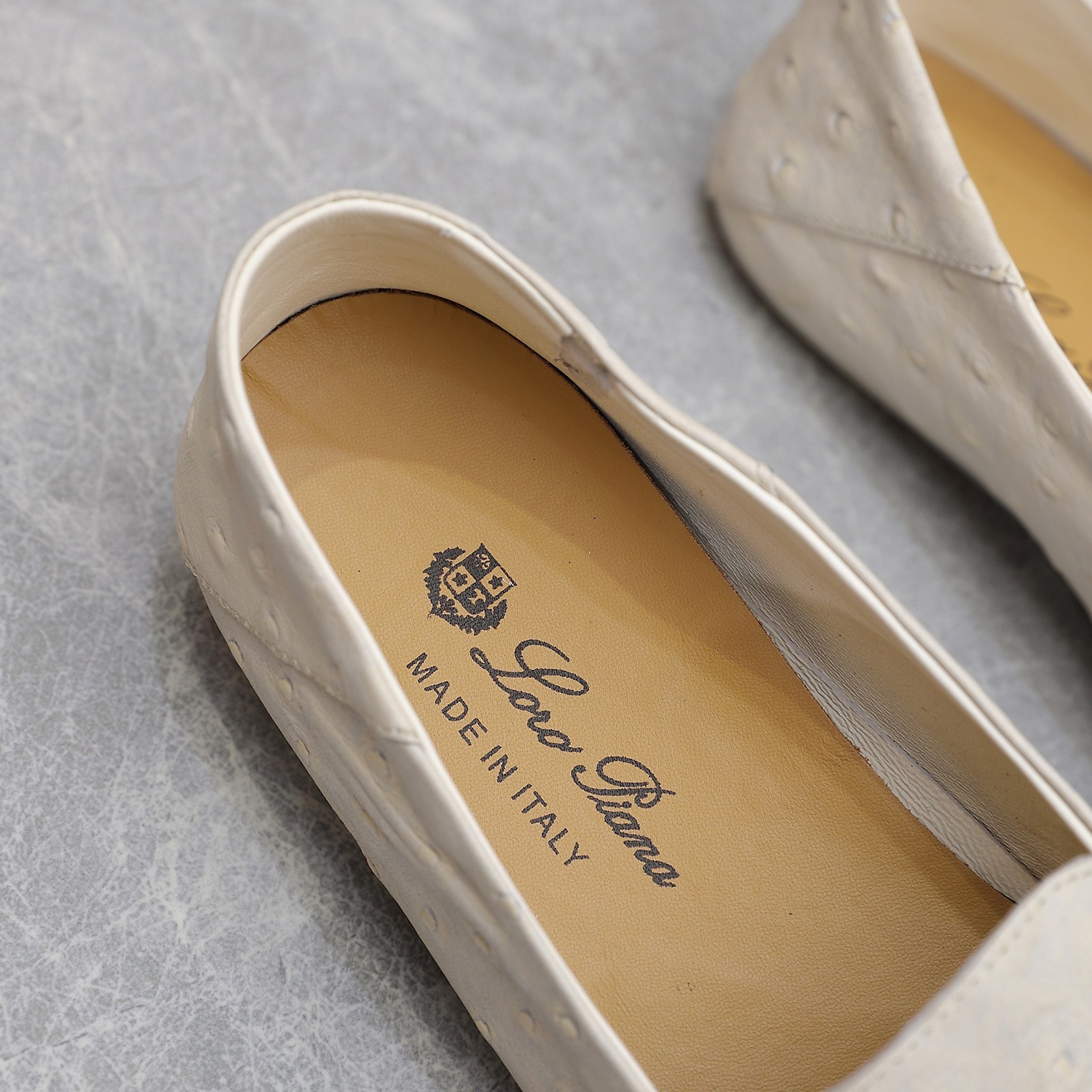 179 34123113 SIZE 35-42