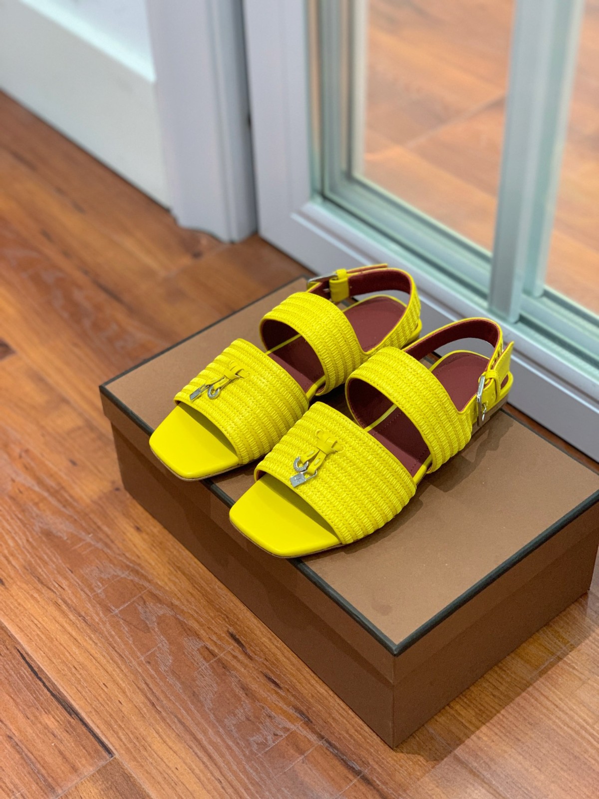168 37123120 SIZE 35-41