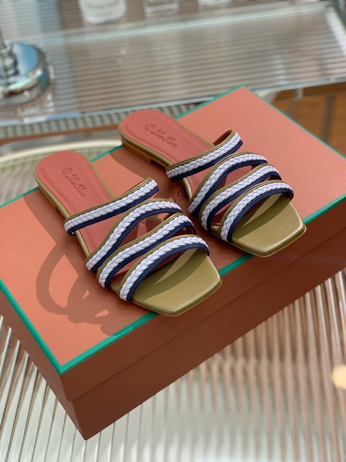 158 31123104 SIZE 35-41
