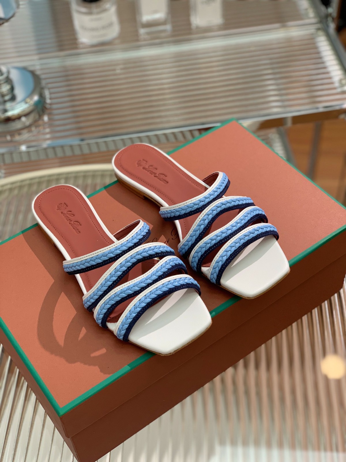 156 31123104 SIZE 35-41