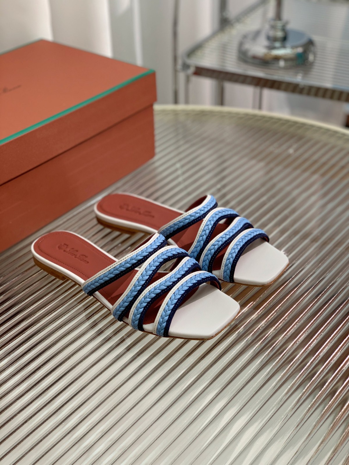 156 31123104 SIZE 35-41
