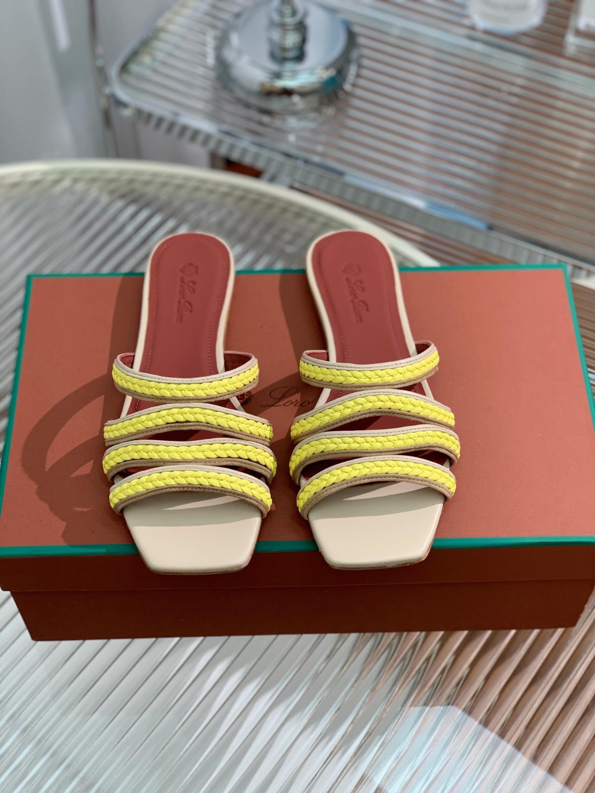155 31123104 SIZE 35-41