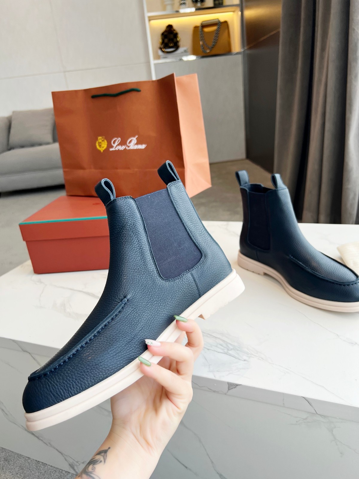 110 32123109 SIZE 39-46