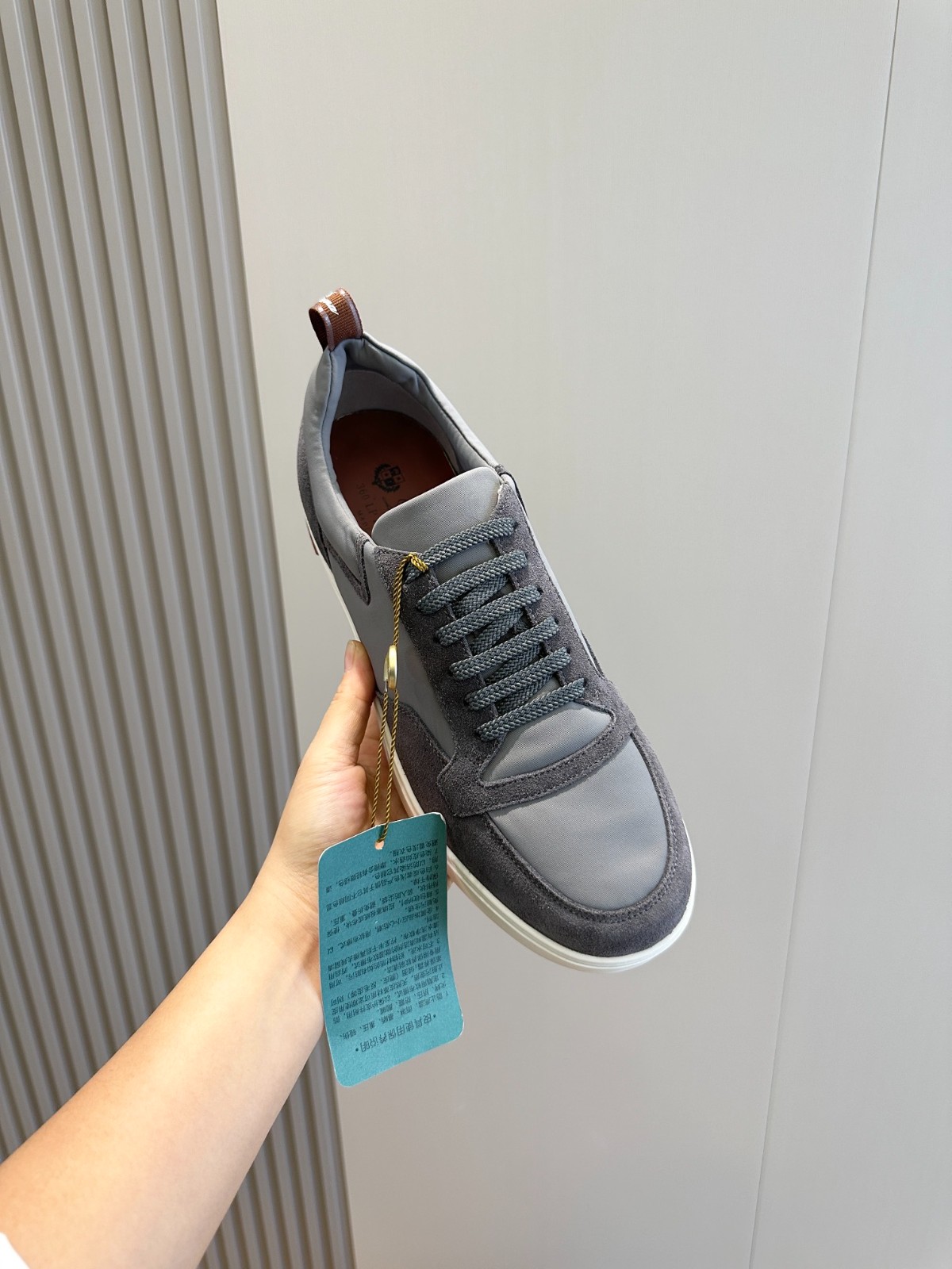 090 42123132 SIZE 38-45