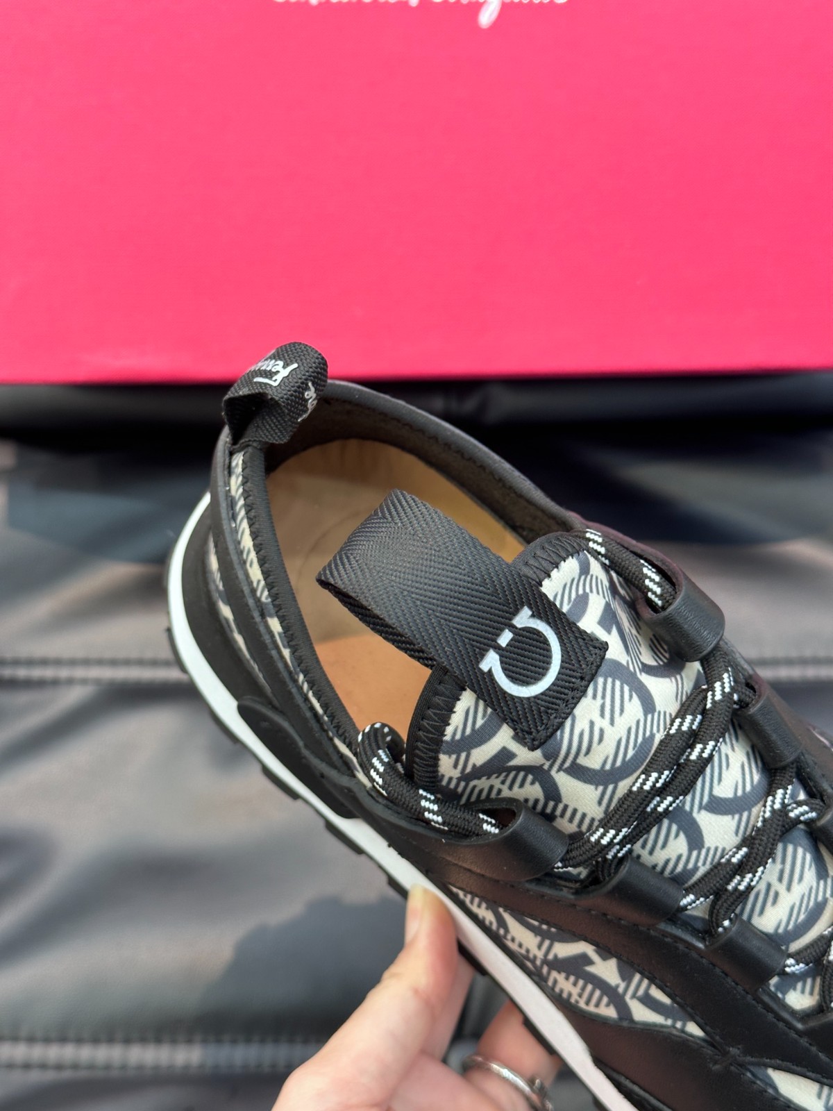 077 38123123 SIZE 38-45