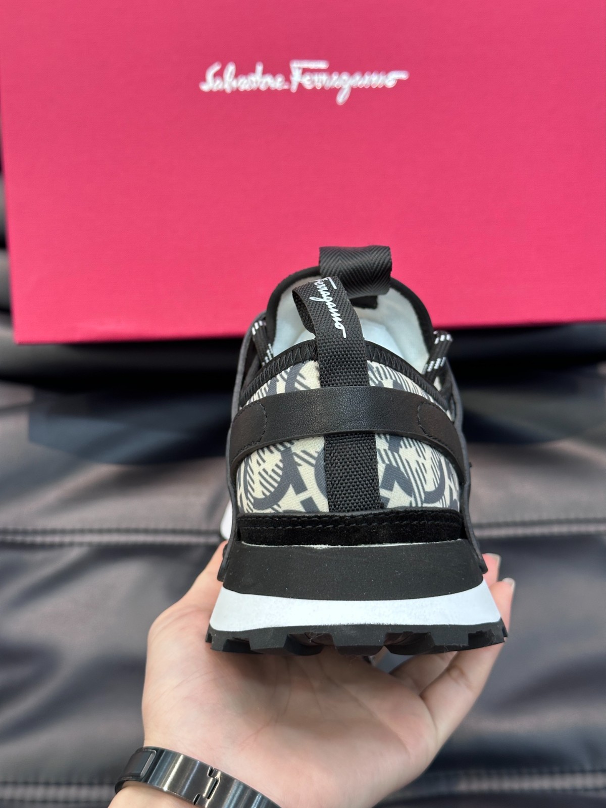 077 38123123 SIZE 38-45