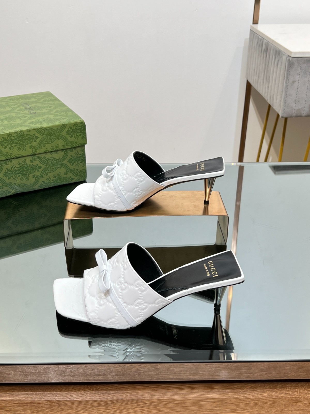 020 28123099   SIZE 35-41