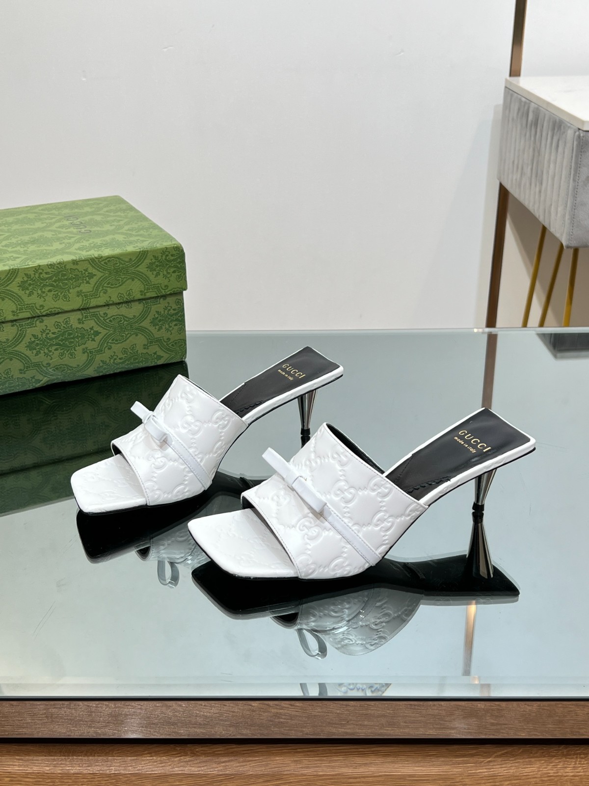 020 28123099   SIZE 35-41