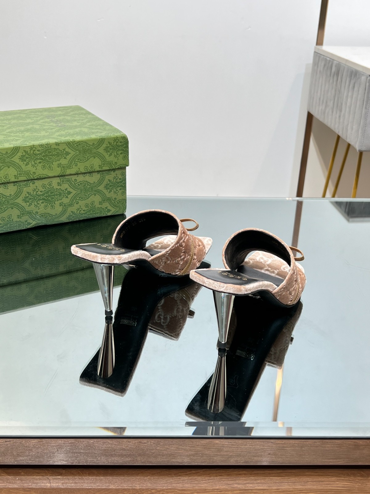 015 28123099   SIZE 35-41