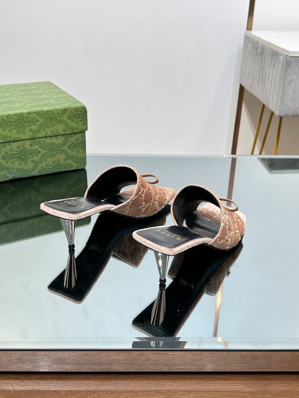 014 28123099   SIZE 35-41