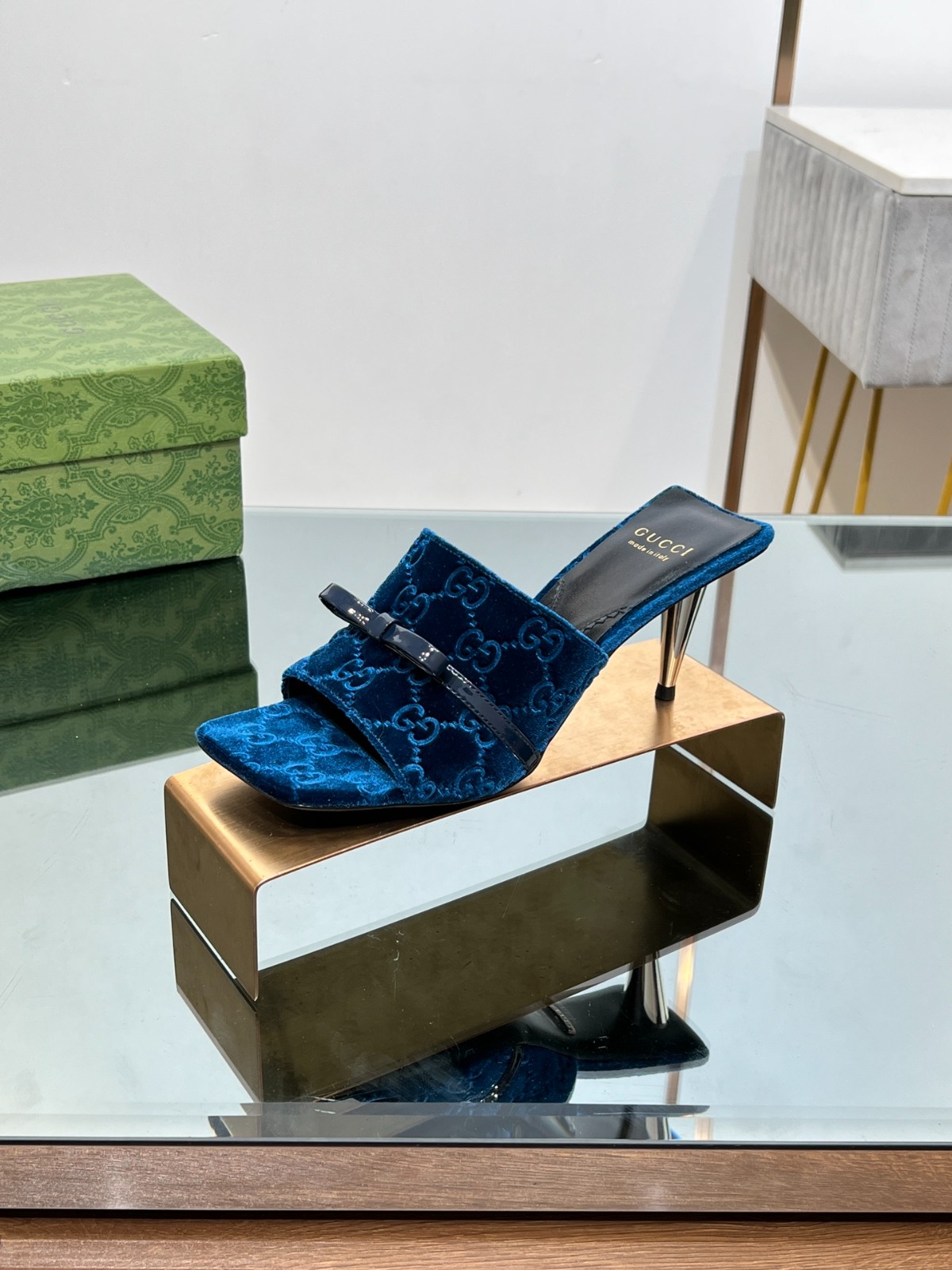 013 28123099   SIZE 35-41