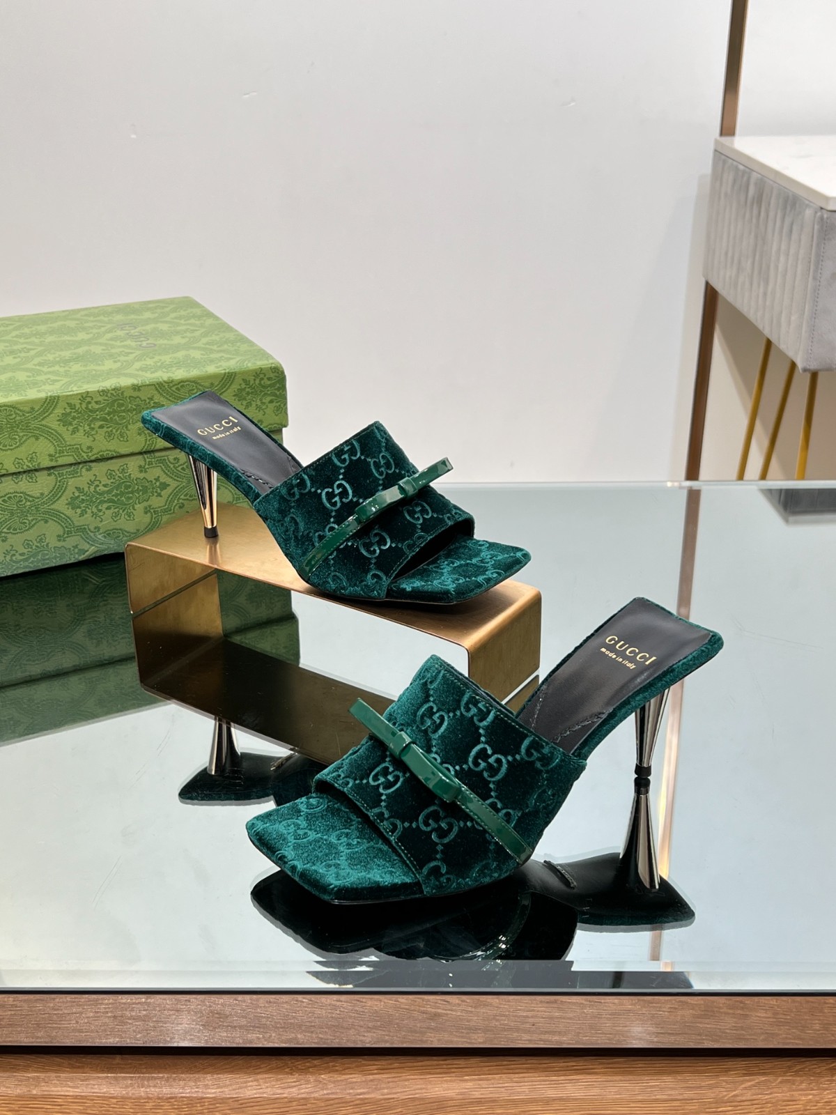 011 28123099   SIZE 35-41
