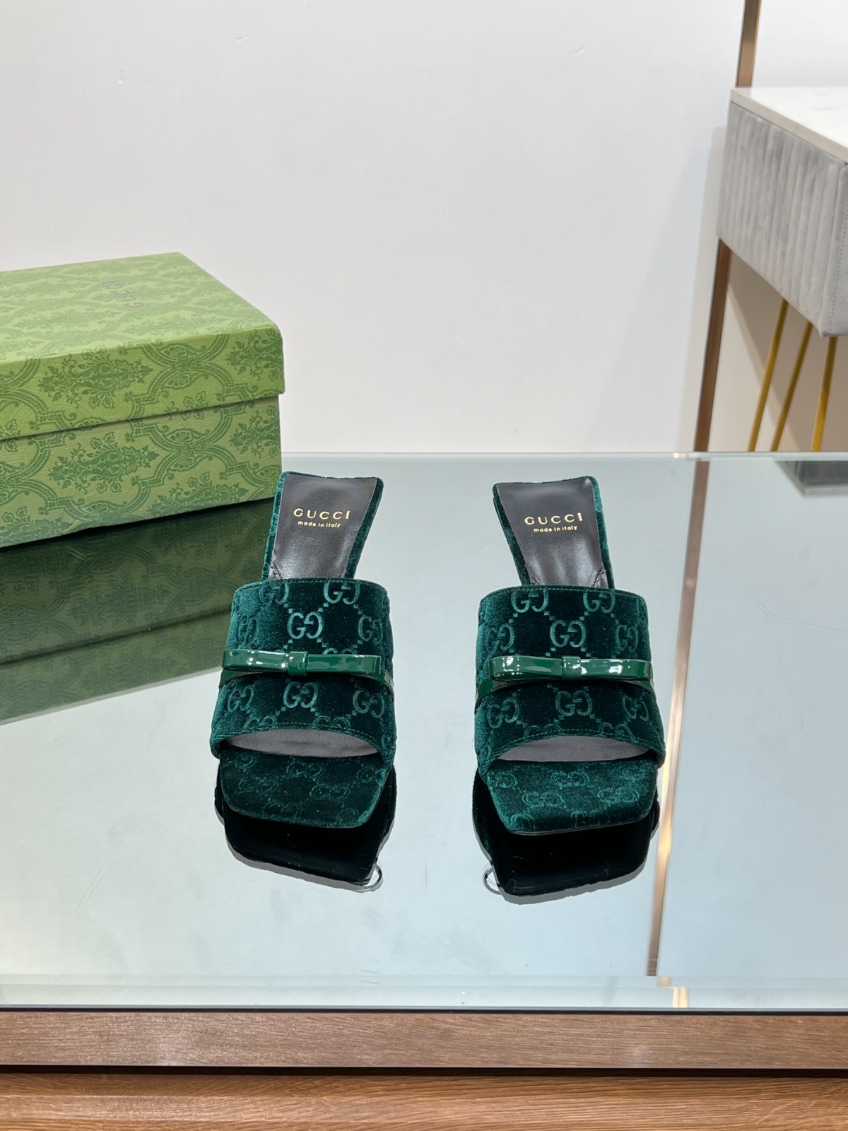 011 28123099   SIZE 35-41