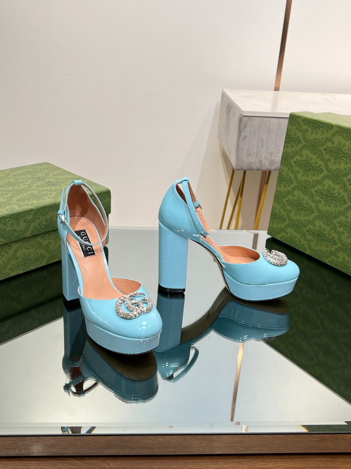 007 40123130 SIZE 35-46