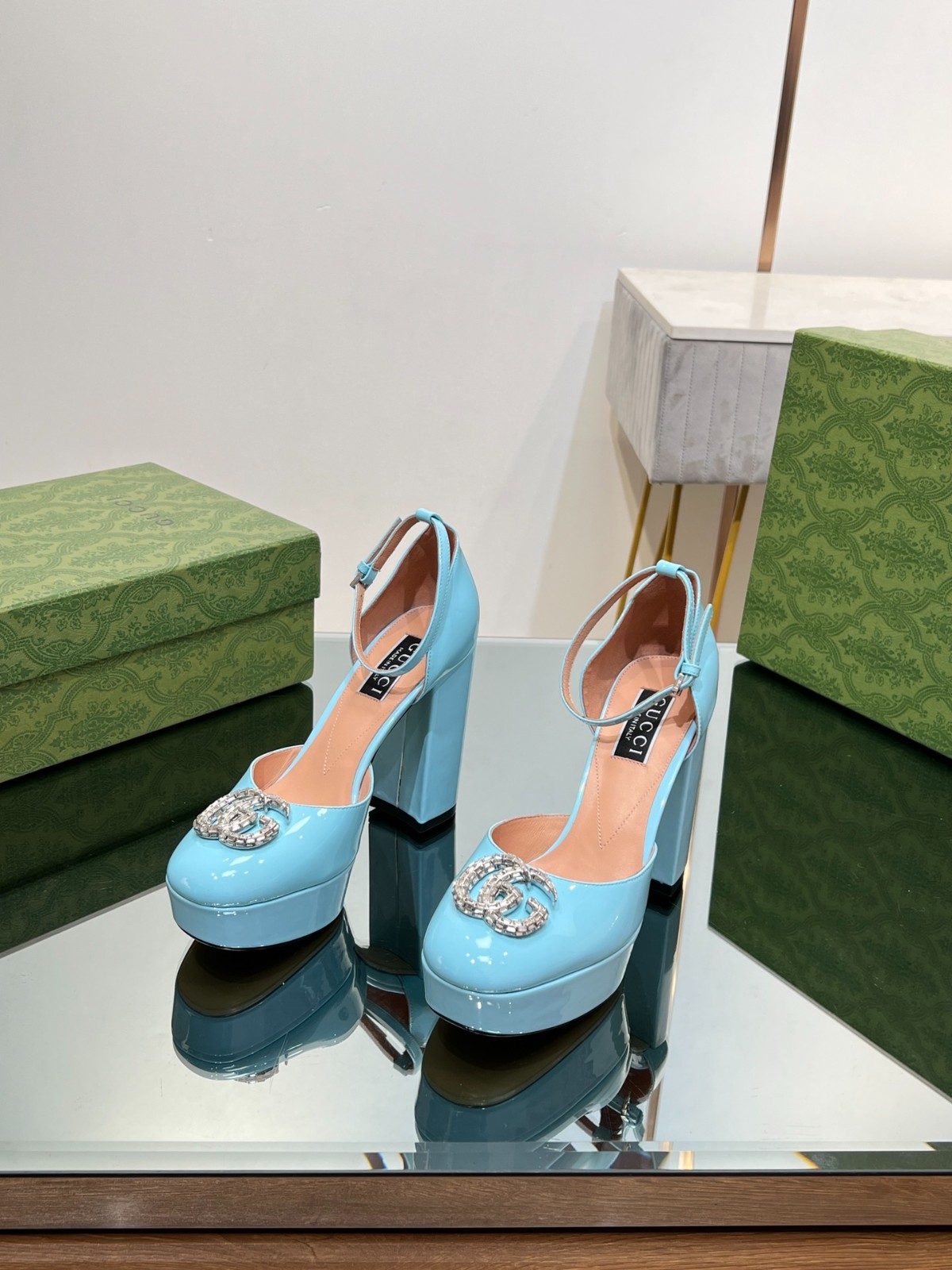 007 40123130 SIZE 35-46
