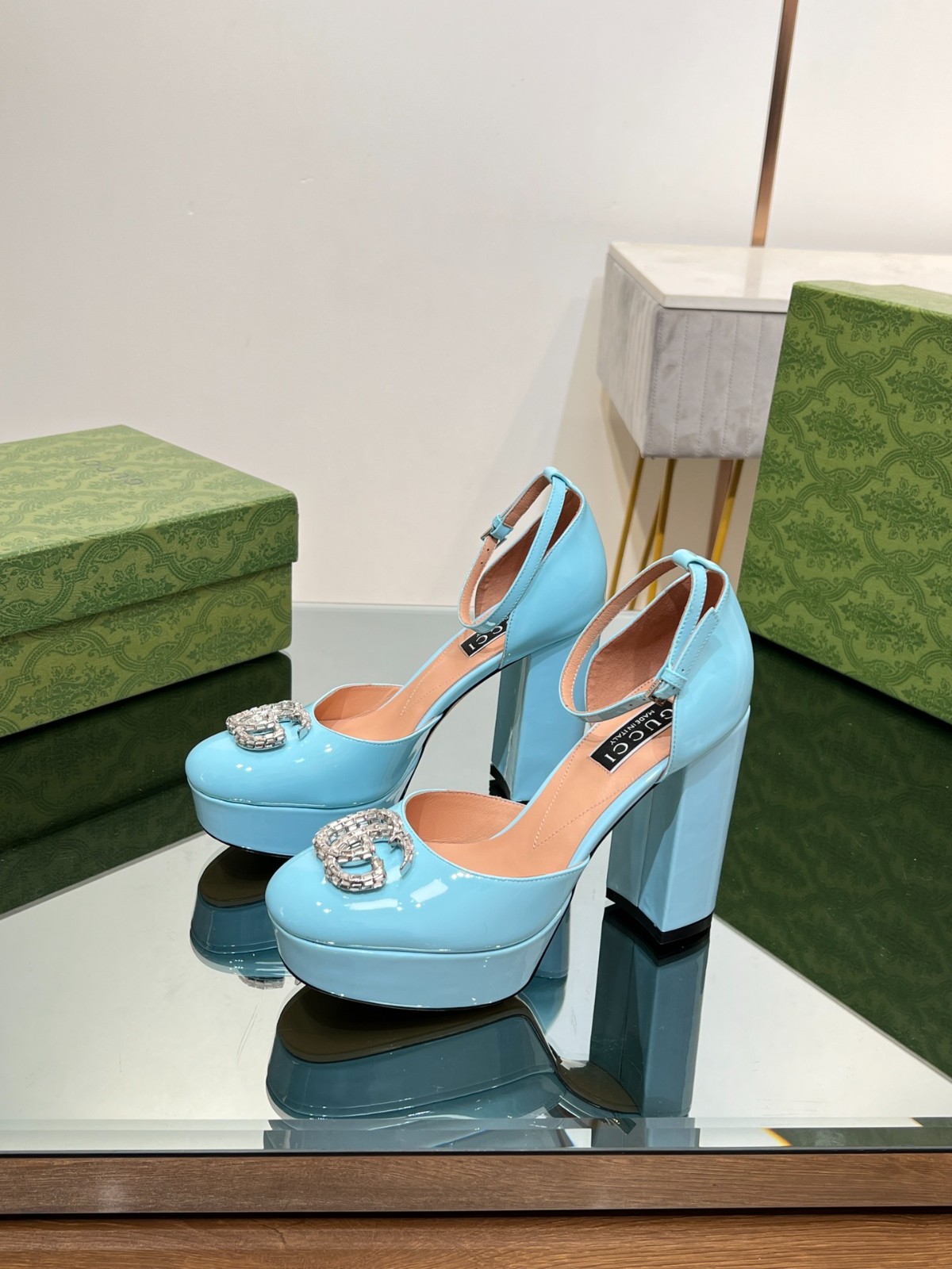 007 40123130 SIZE 35-46
