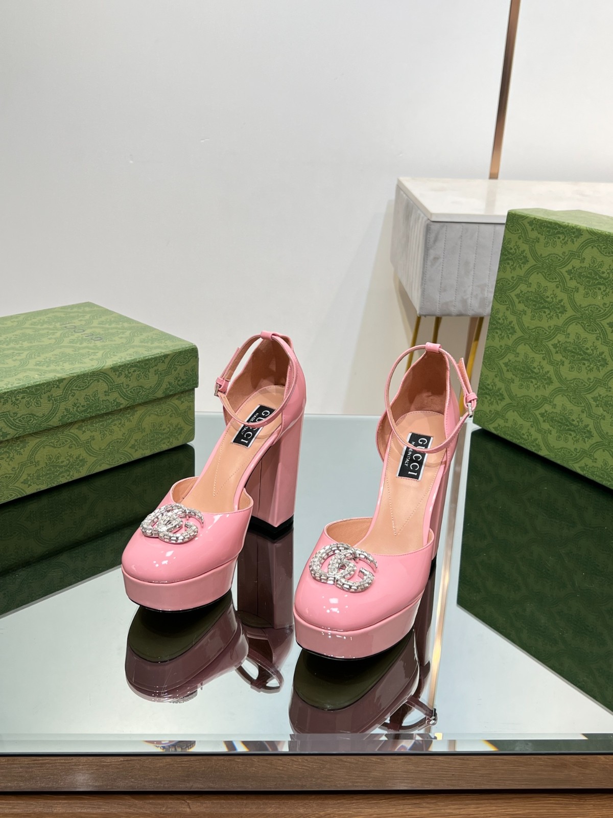 003 40123130 SIZE 35-46