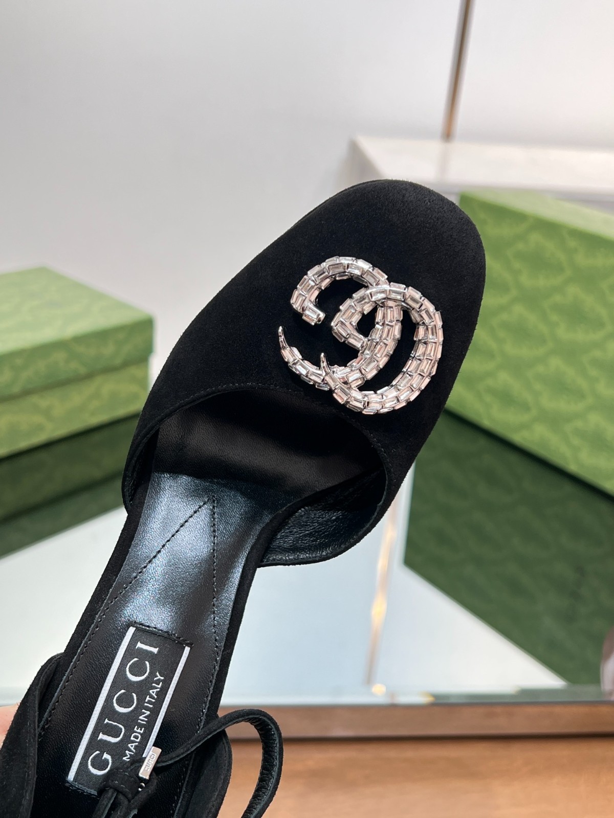 001 40123130 SIZE 35-46