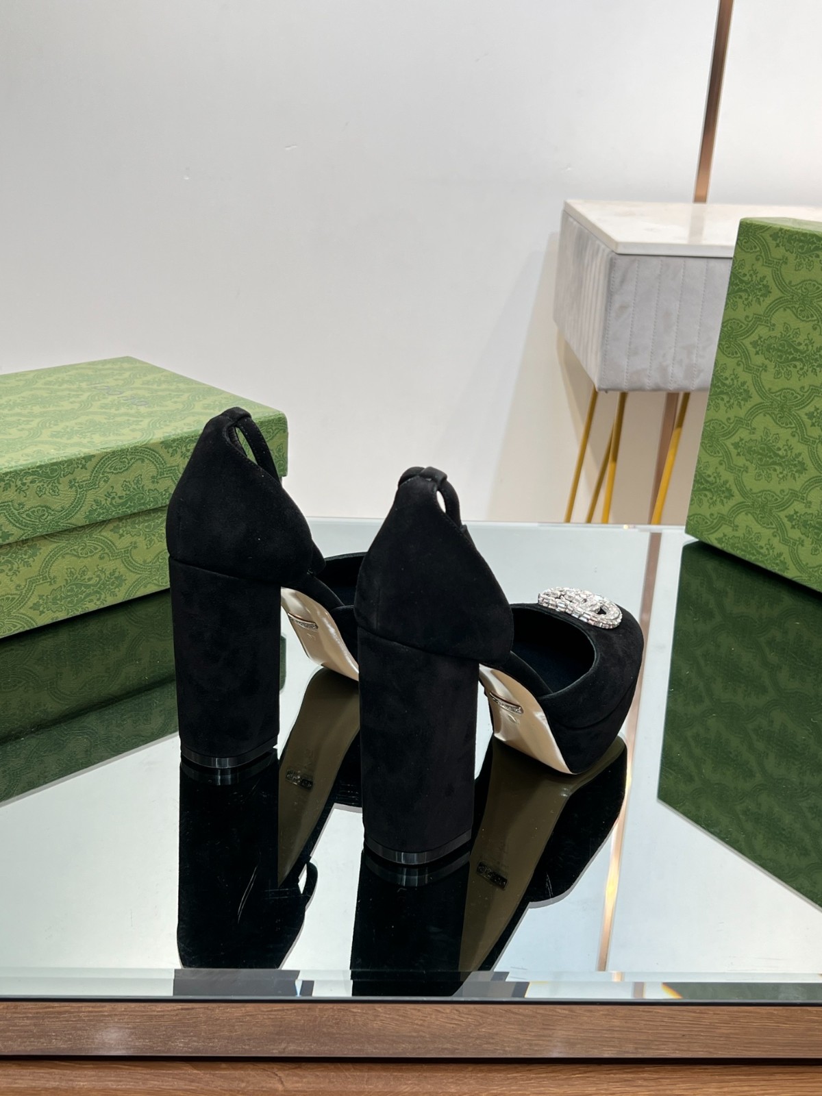 001 40123130 SIZE 35-46