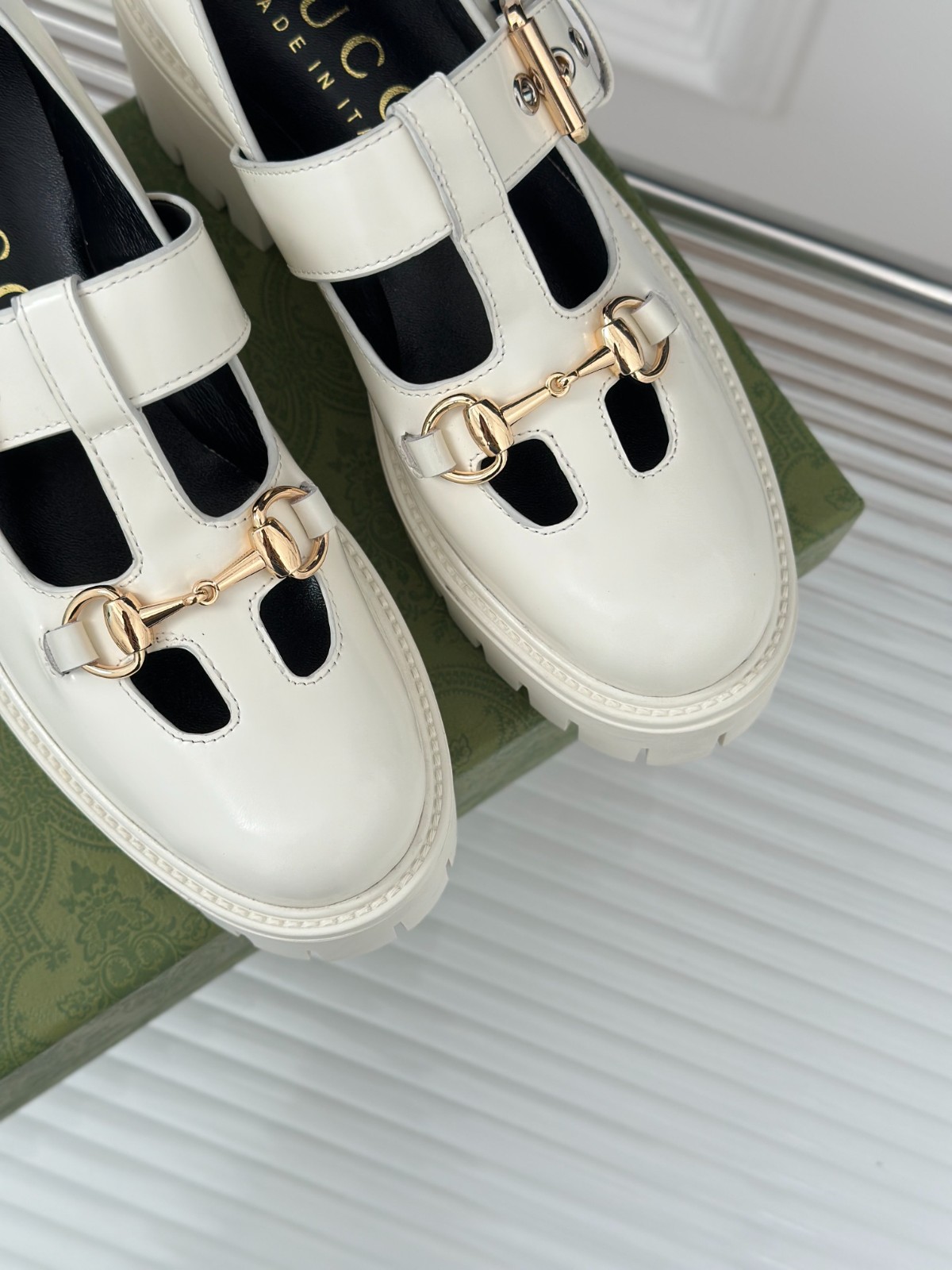 040 32123 SIZE 35-41