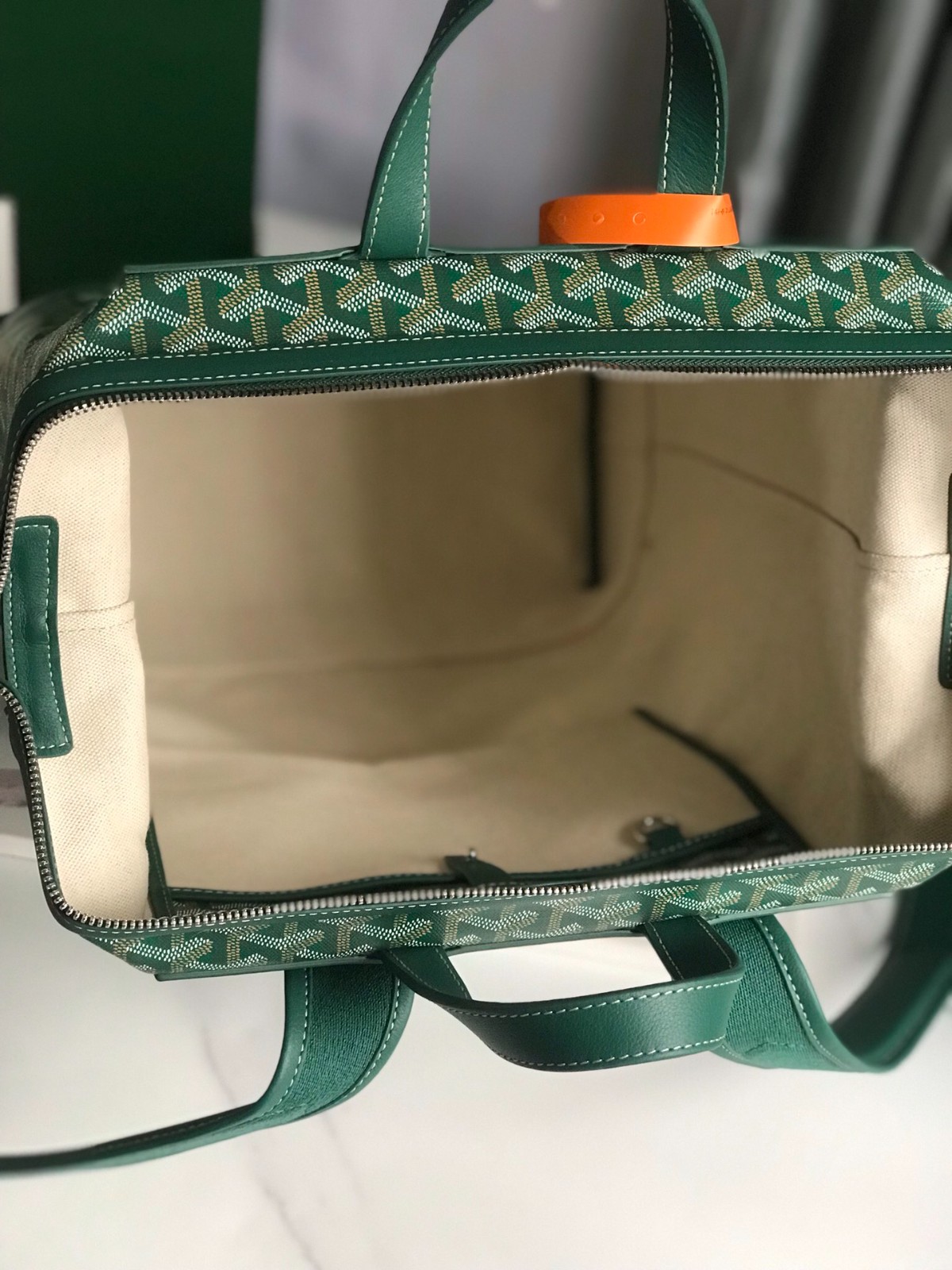 190 113123296 （33×43×14cm）