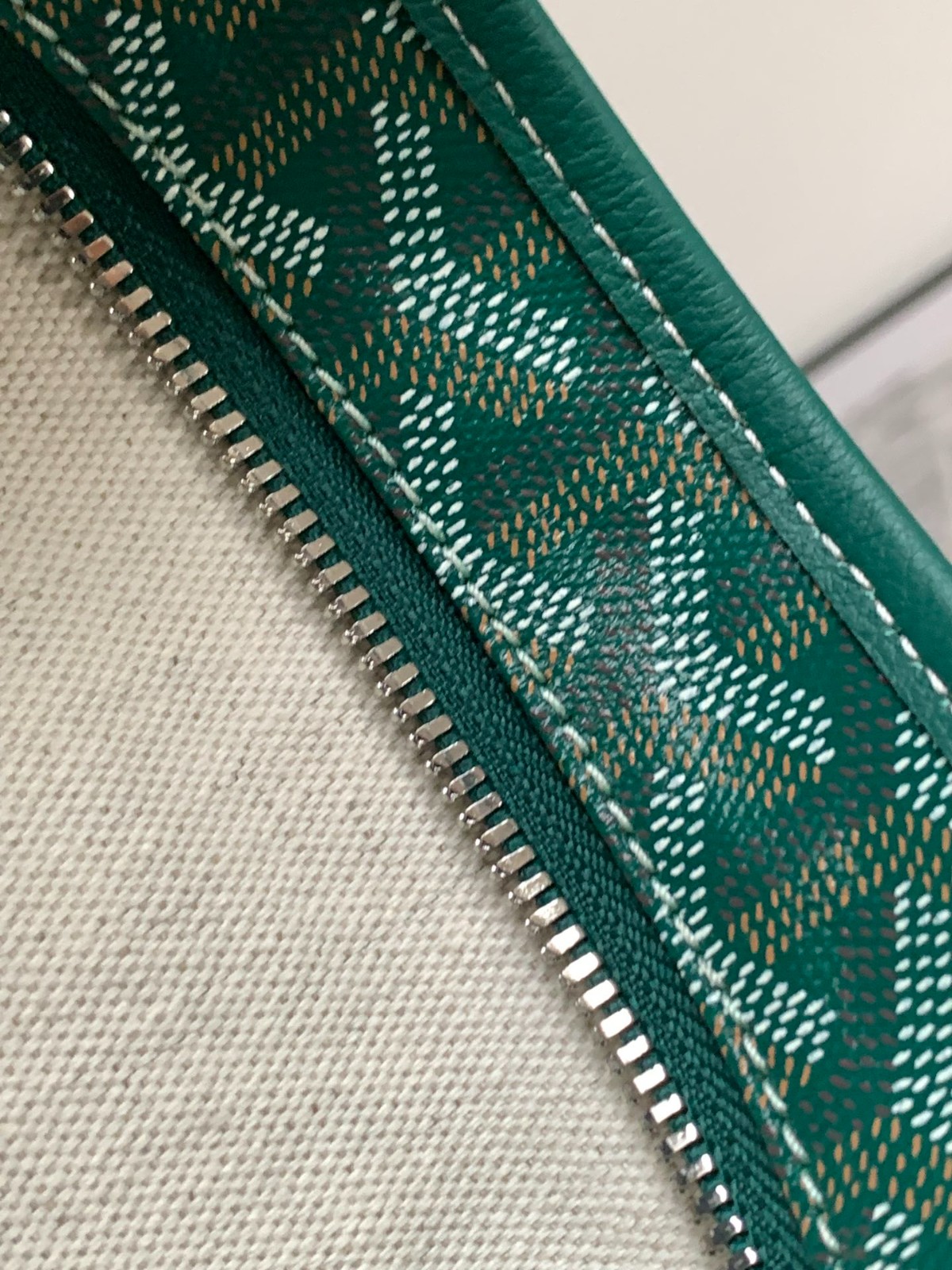 126 50123150（27 x 15 x 42 cm）