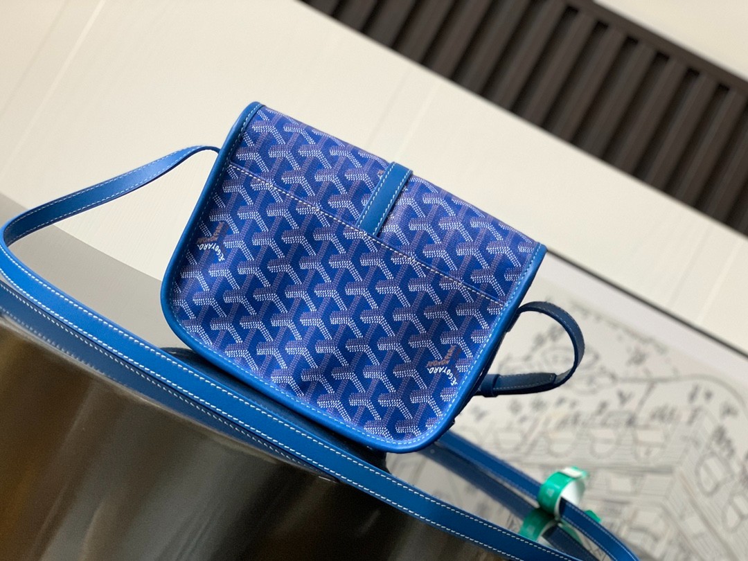 117 55123162 (22 x 7 x 16 cm )