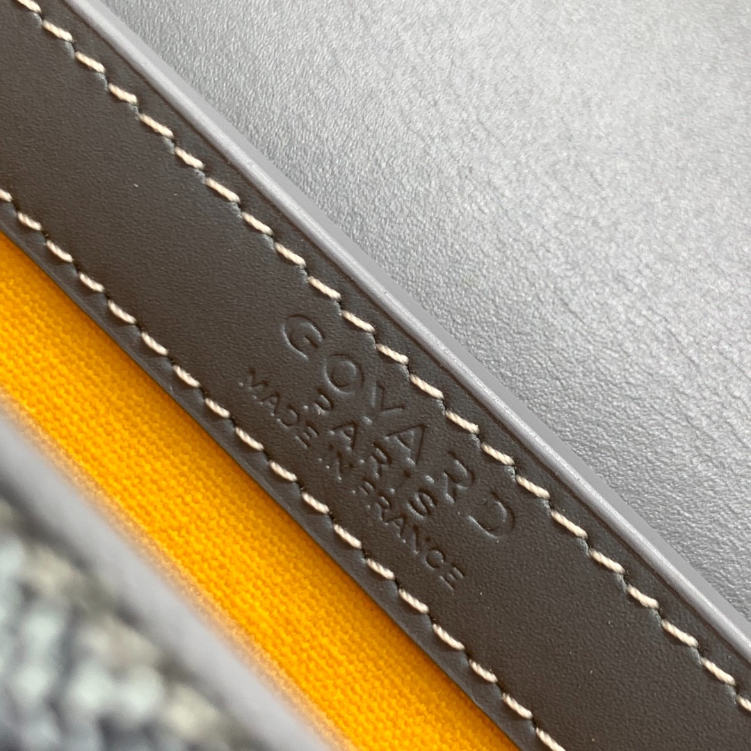 056 75123208 （21×9×14cm）