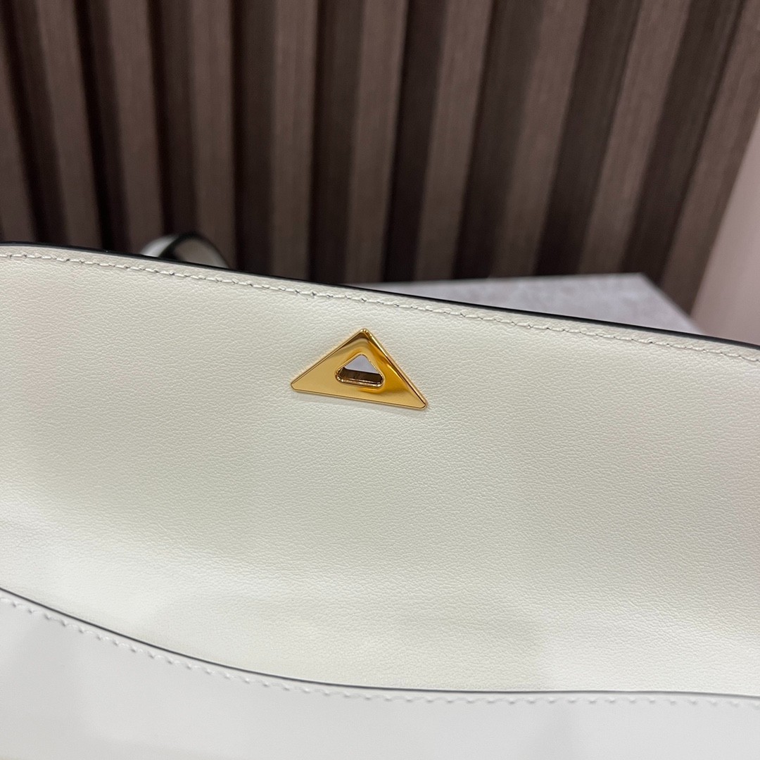 040 58123210 size 20.5x10.5x4cm