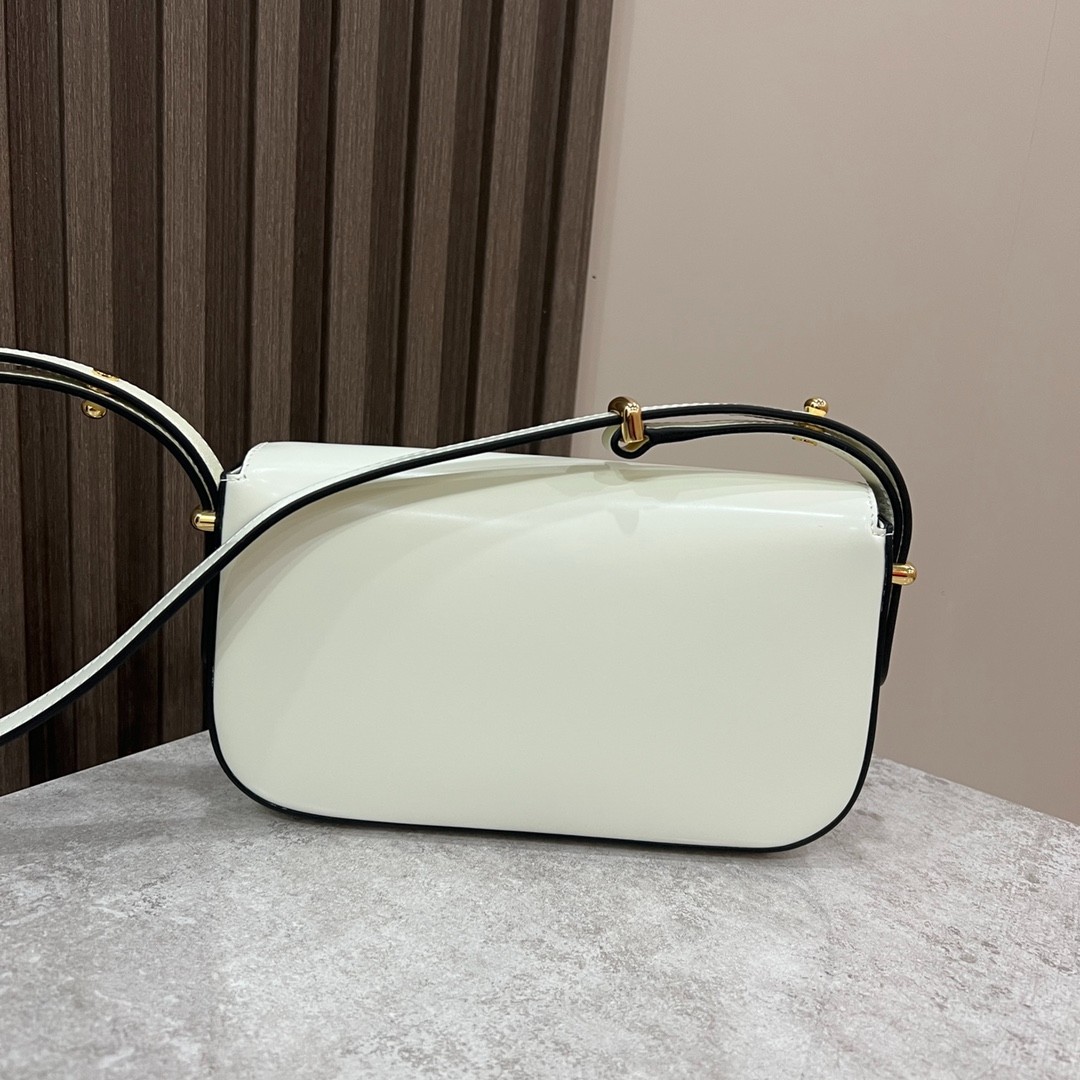 040 58123210 size 20.5x10.5x4cm